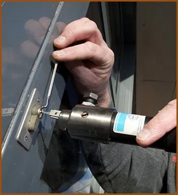 Interstate Locksmith Shop Glendale, CA 818-485-6158 Interstate Locksmith Shop Glendale, CA 818-485-6158 - 11-commercial-locksmith-service
